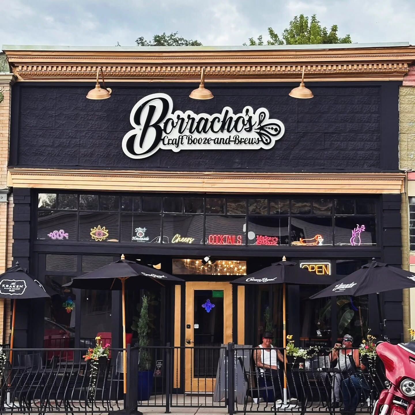 Borracho's front facade and patio on Bridge St